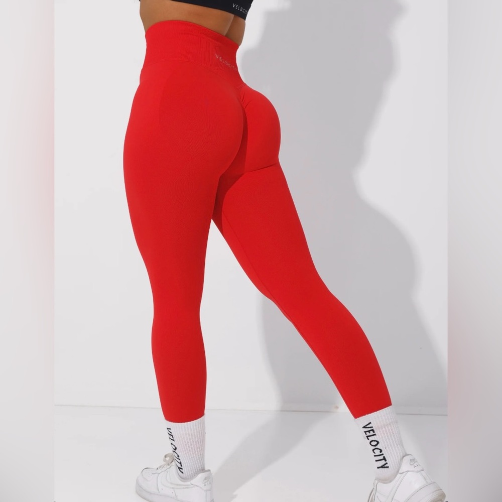Velocity Scrunch Bum Leggings - image 1